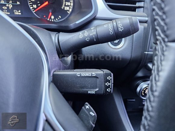 SMS MOTORS 2023 RENAULT CAPTUR 1.3TCE TOUCH PLUS 460 BİN PEŞİN