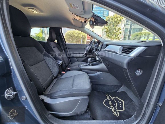 SMS MOTORS 2023 RENAULT CAPTUR 1.3TCE TOUCH PLUS 460 BİN PEŞİN