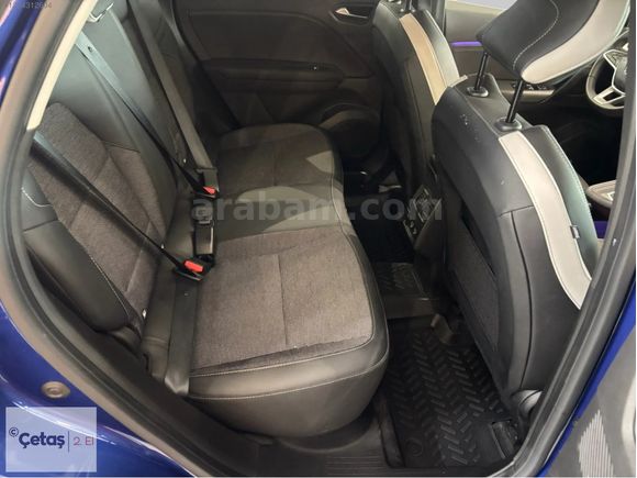 ÇETAŞ Renault İzmir (2023) Captur 1.3 TCe Icon Edc-ORİJİNAL