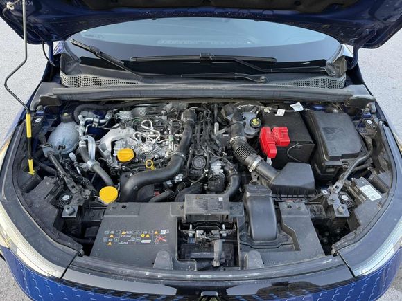 2025 ÇIKIŞLI CAPTUR 1.3 TCE + HYBRİT HATASIZ ÇİFT RENK 13.000 km