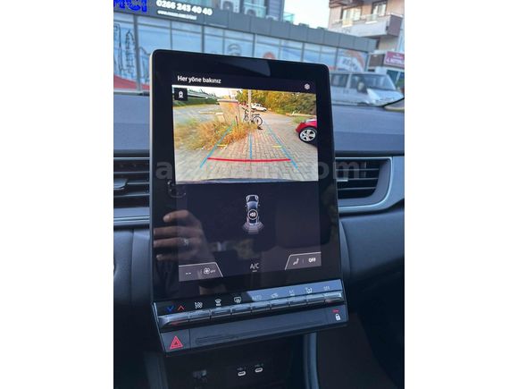 2025 ÇIKIŞLI CAPTUR 1.3 TCE + HYBRİT HATASIZ ÇİFT RENK 13.000 km