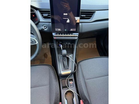2025 ÇIKIŞLI CAPTUR 1.3 TCE + HYBRİT HATASIZ ÇİFT RENK 13.000 km