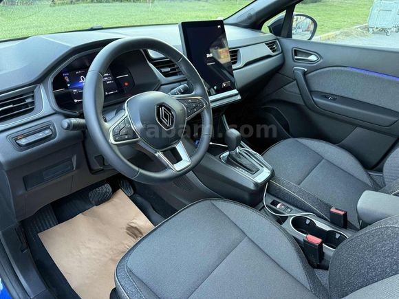 2025 ÇIKIŞLI CAPTUR 1.3 TCE + HYBRİT HATASIZ ÇİFT RENK 13.000 km
