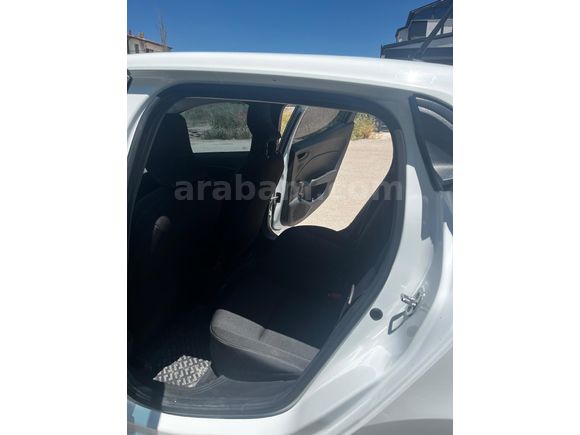 Sahibinden Renault Clio 1.0 SCe Joy 2021 Model