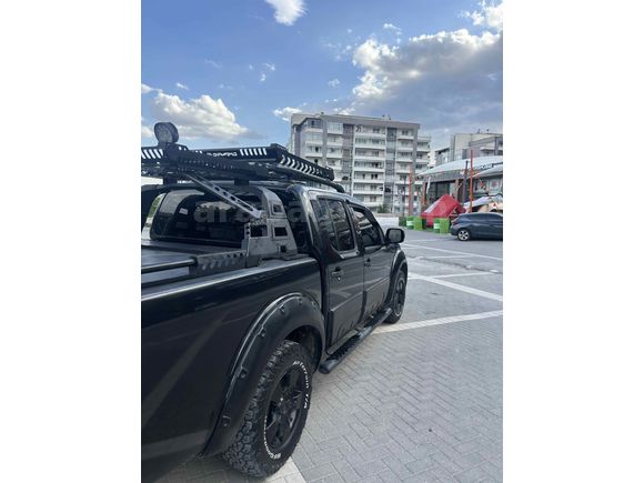 Sahibinden Nissan Navara 2.5 TDI 4x2 SE 2012 Model  305.000 km Siyah