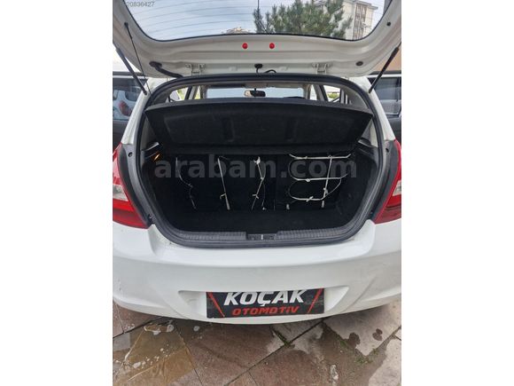 HYUNDAI İ20 1.4 BENZİNLİ