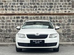 SKODA OCTAVİA 1.2 TSI AMBİTİON 138 BİN'DE YARIM PARÇA BOYALI