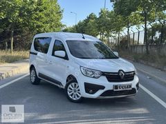K.KARTINA 12 TAKSİT//24 AY KREDİ 2023 RENAULT EXPRESS 1.5 JOY