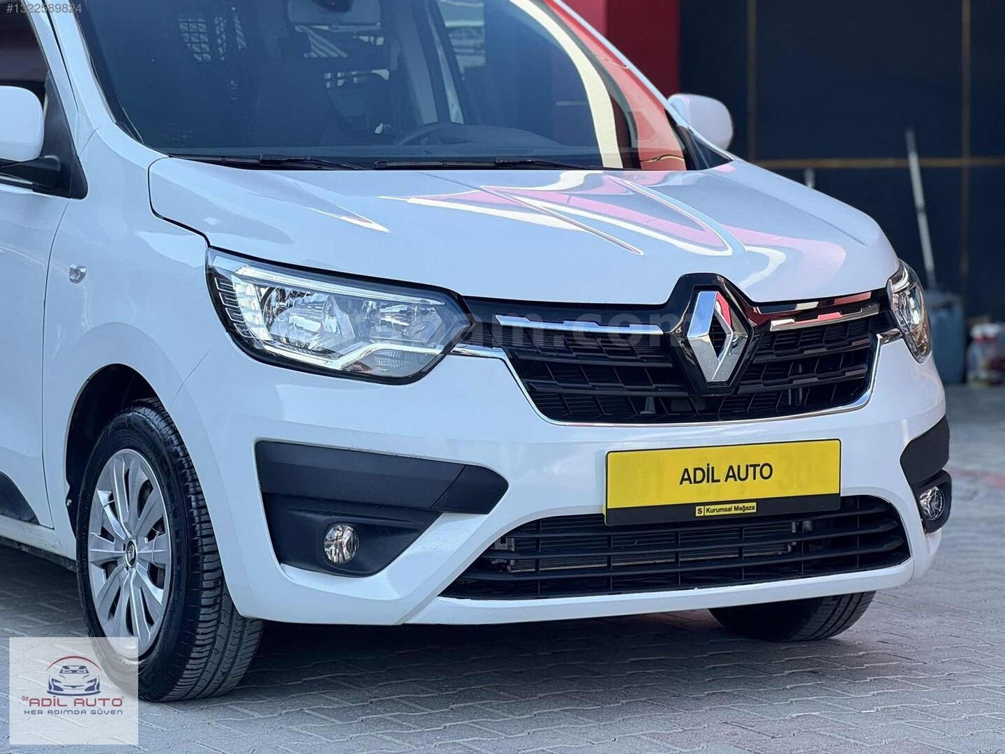 Galeriden Renault Express Combi 1.5 BlueDCI Joy 2022 Model Adana 168.000 km Beyaz 2