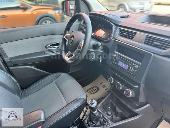 FIRSAT ARACI 2022 EXPRESS COMBİ 1.5 BLUeDCİ JOY 168.### KM