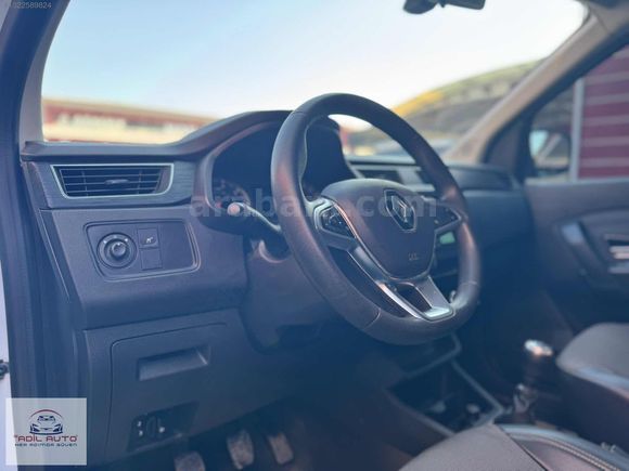 FIRSAT ARACI 2022 EXPRESS COMBİ 1.5 BLUeDCİ JOY 168.### KM