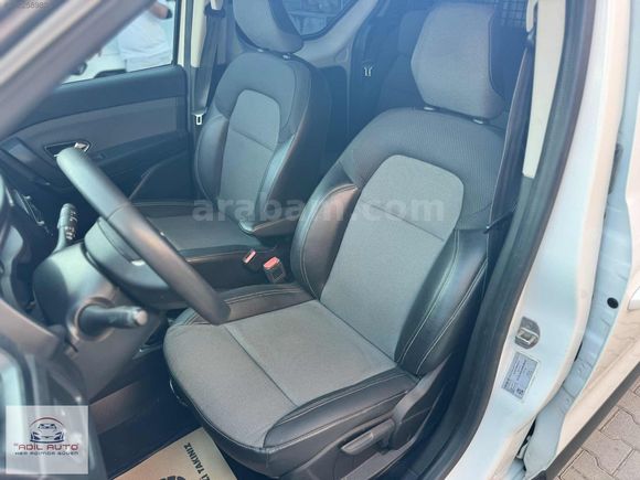 FIRSAT ARACI 2022 EXPRESS COMBİ 1.5 BLUeDCİ JOY 168.### KM