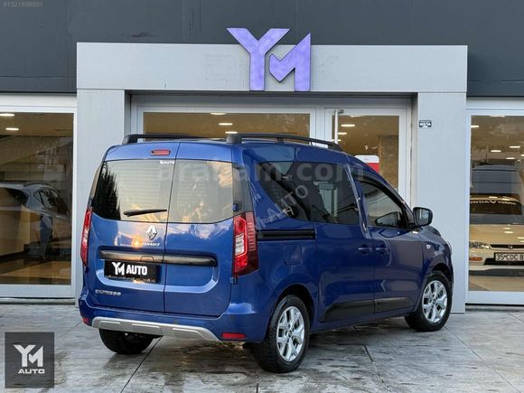 YM AUTO 2022 RENAULT EXPRESS COMBİ 1.5 BlueDCi TOUCH