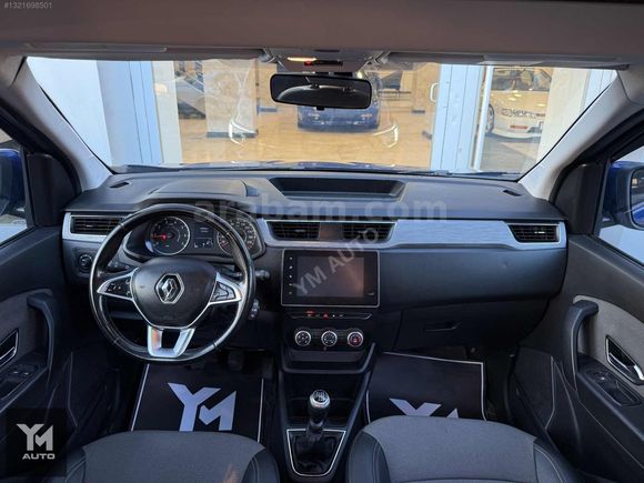 YM AUTO 2022 RENAULT EXPRESS COMBİ 1.5 BlueDCi TOUCH