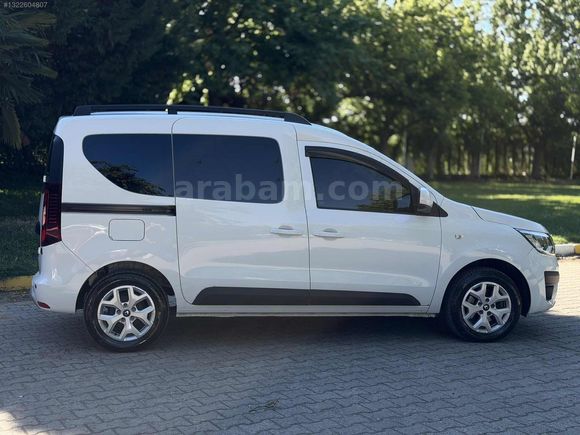 FİYAT DÜŞTÜ 2024 RENAULT EXPRESS 1.5 dCi DÜŞÜK KM, !