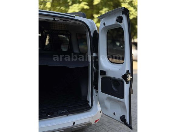 FİYAT DÜŞTÜ 2024 RENAULT EXPRESS 1.5 dCi DÜŞÜK KM, !
