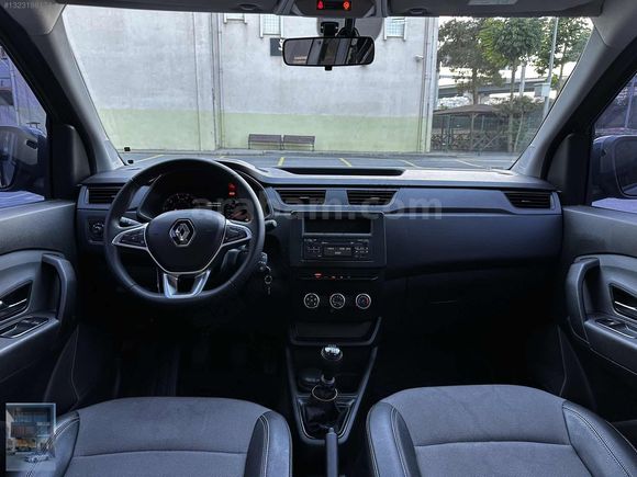 AKINOTO'DAN 2023 RENAULT EXPRESS COMBİ 1.5 JOY 48.000KM BOYASIZ!
