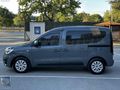 AKINOTO'DAN 2023 RENAULT EXPRESS COMBİ 1.5 JOY 48.000KM BOYASIZ!