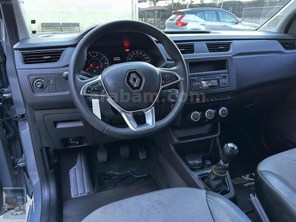 AKINOTO'DAN 2023 RENAULT EXPRESS COMBİ 1.5 JOY 48.000KM BOYASIZ!