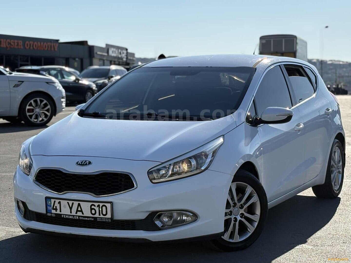 Galeriden Kia Ceed 1.6 CRDi Concept 2013 Model İstanbul 130.000 km Beyaz 3