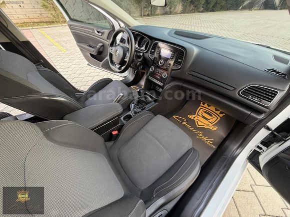 ***2016 MODEL RENAULT MEGANE 4 ***