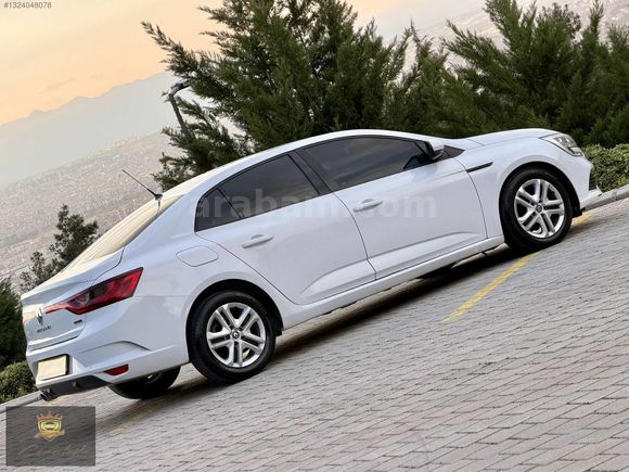***2016 MODEL RENAULT MEGANE 4 ***
