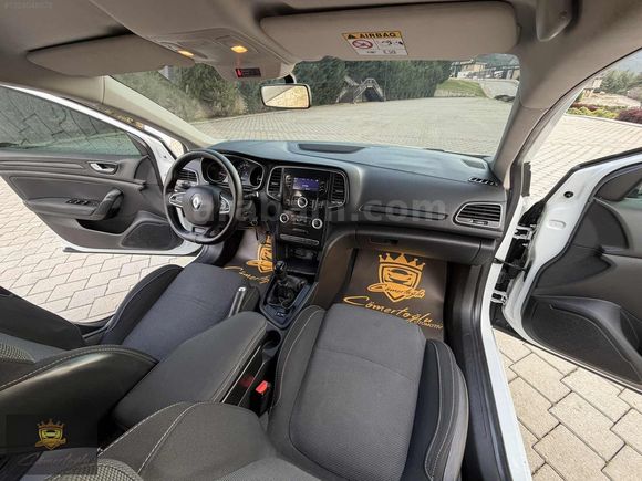 ***2016 MODEL RENAULT MEGANE 4 ***