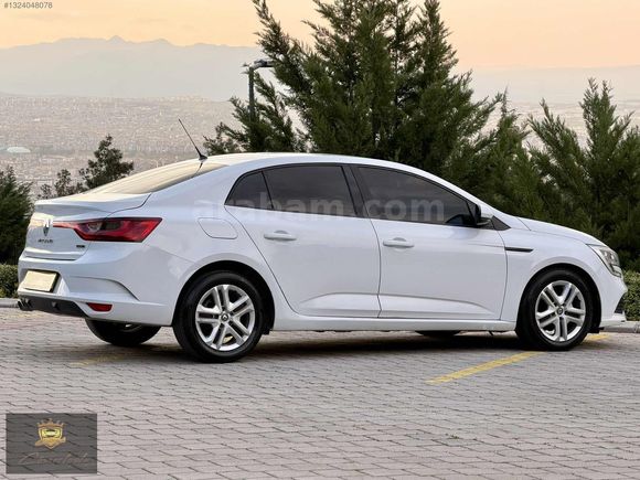 ***2016 MODEL RENAULT MEGANE 4 ***