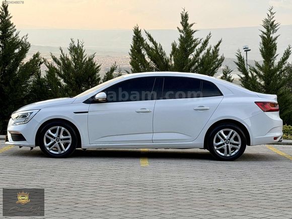 ***2016 MODEL RENAULT MEGANE 4 ***