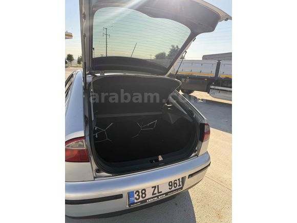 Sahibinden Seat Leon 1.6 Stella 2001 Model 