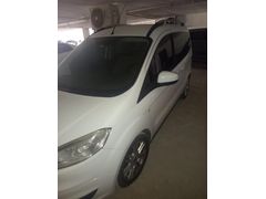 Sahibinden Ford Tourneo Courier 1.6 TDCi Titanium 2015 Model