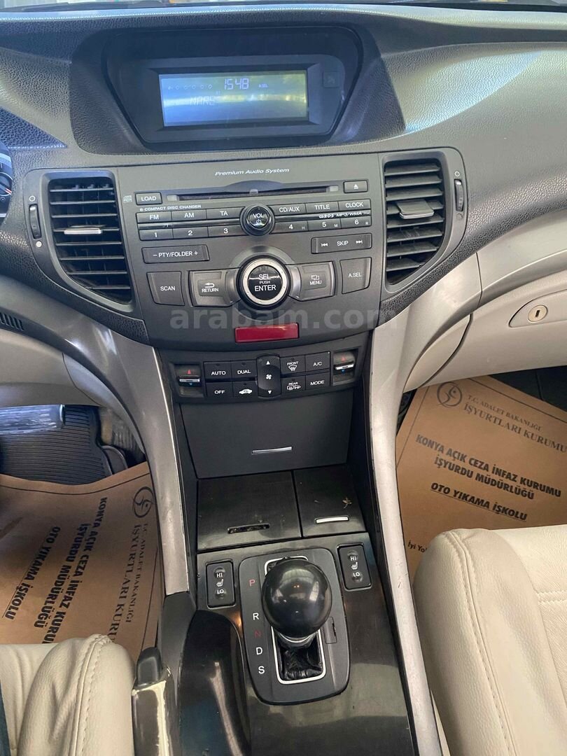 Galeriden Honda Accord 2.0 Executive 2009 Model Konya 452.000 km Siyah 7