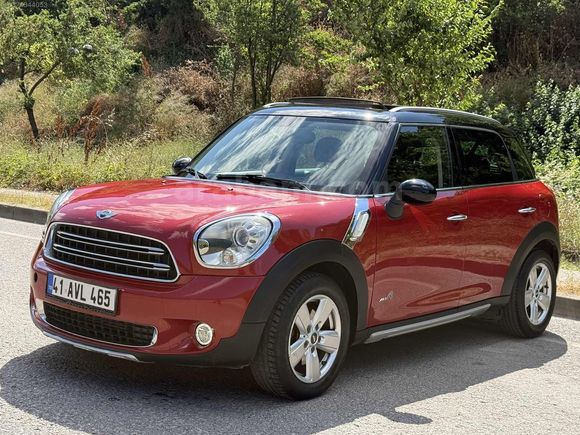 CAM TAVAN 4x4 ÖZEL KIRMIZI RENK ÇOK TEMİZ DÜŞÜK KM