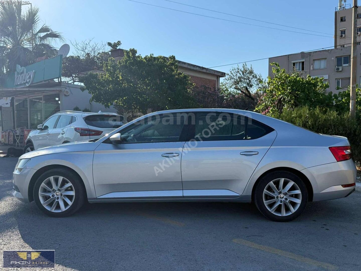 Galeriden Skoda SuperB 1.6 TDI Comfort 2017 Model İzmir 160.000 km Gri 6