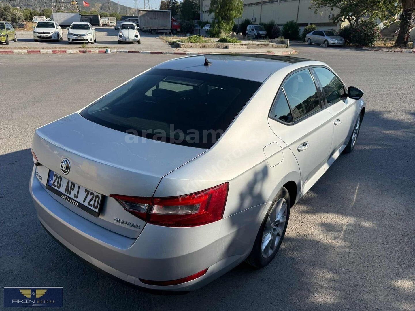 Galeriden Skoda SuperB 1.6 TDI Comfort 2017 Model İzmir 160.000 km Gri 7