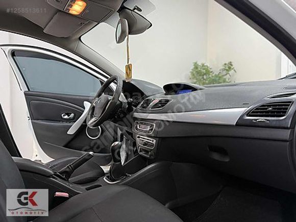 GK OTOMOTİV'DEN 2011 MODEL RENAULT MEGANE HB