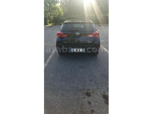 Sahibinden Toyota Auris 1.4 D-4D Advance 2013 Model