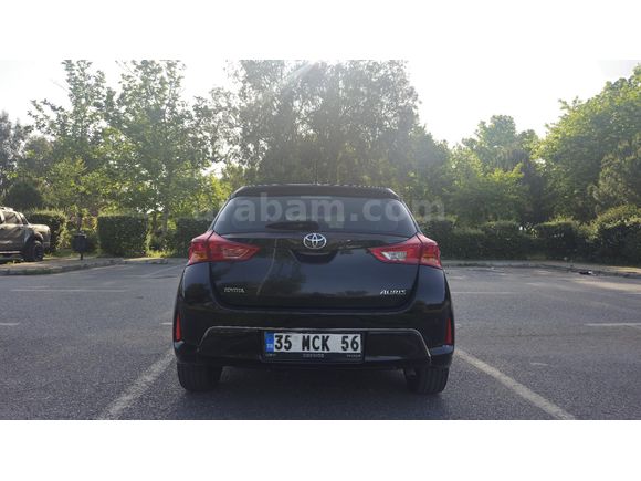 Sahibinden Toyota Auris 1.4 D-4D Advance 2013 Model