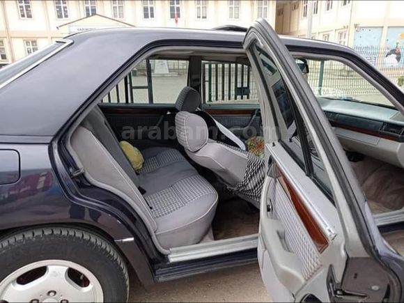 Sahibinden Mercedes - Benz E 200 d 1995 Model