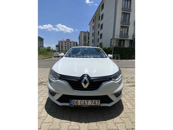 Sahibinden Renault Megane 1.5 Blue DCI Touch 2020 Model 