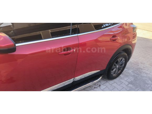 Sahibinden bol extrali  otomatik bagaj krom çıtalar Peugeot 2008 1.2 PureTech Active Skypack 2021 Model  108.000 km Kırmızı