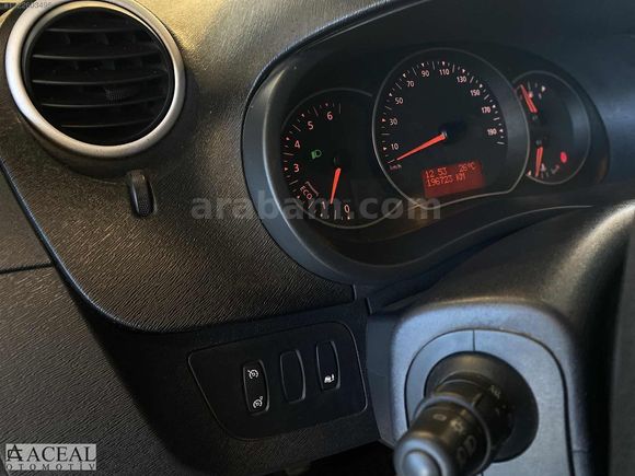ACEAL'DEN 2015 RENAULT KANGOO MULTİX TOUCH K.KARTINA 12AY TAKSİT