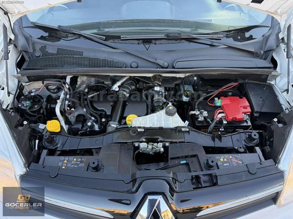 GÖÇERLERDEN 2019 ÇIKIŞLI RENAULT KANGOO 1.5 DCİ TOUCH DEĞİŞENSİZ
