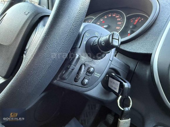 GÖÇERLERDEN 2019 ÇIKIŞLI RENAULT KANGOO 1.5 DCİ TOUCH DEĞİŞENSİZ
