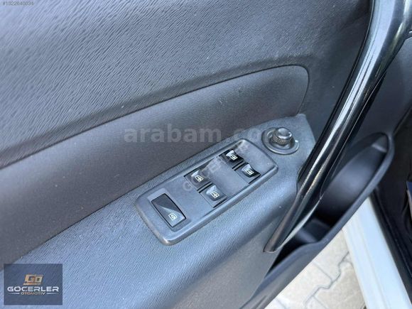 GÖÇERLERDEN 2019 ÇIKIŞLI RENAULT KANGOO 1.5 DCİ TOUCH DEĞİŞENSİZ