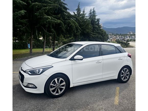 Sahibinden Hyundai i20 1.4 MPI Style 2018 Model Otomatik Tramersiz Temiz