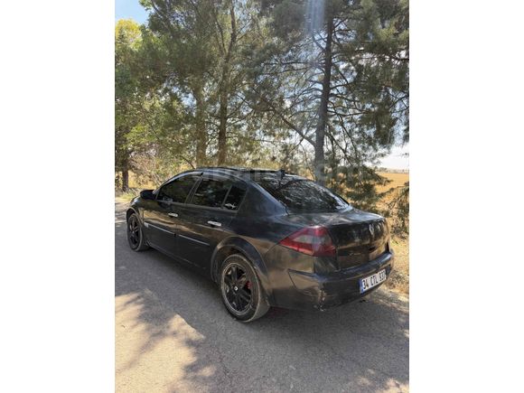 Sahibinden Renault Megane 1.6 Dynamique 2004 Model  326.000 km Siyah