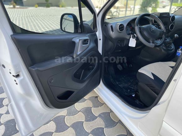 Galeriden Citroen Berlingo 1.6 HDi Selection 2017 Model Van