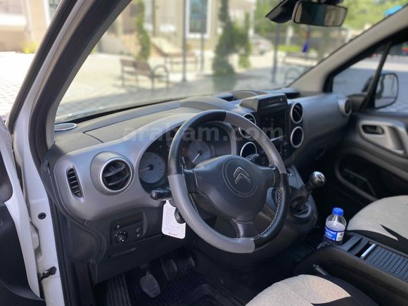 Galeriden Citroen Berlingo 1.6 HDi Selection 2017 Model Van