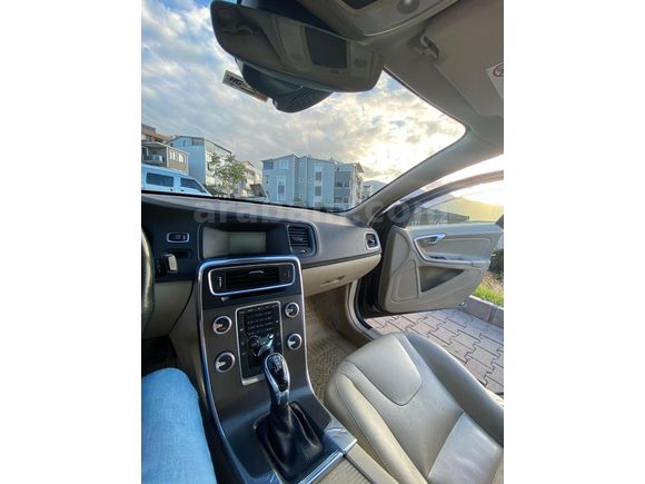 Sahibinden Volvo S60 1.6 D Premium 2015 Model